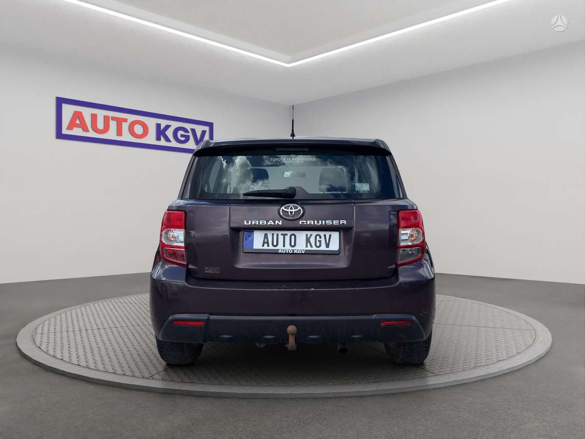 Toyota Urban 2009 — engine 1300 cm³, 101 HP (74kW)