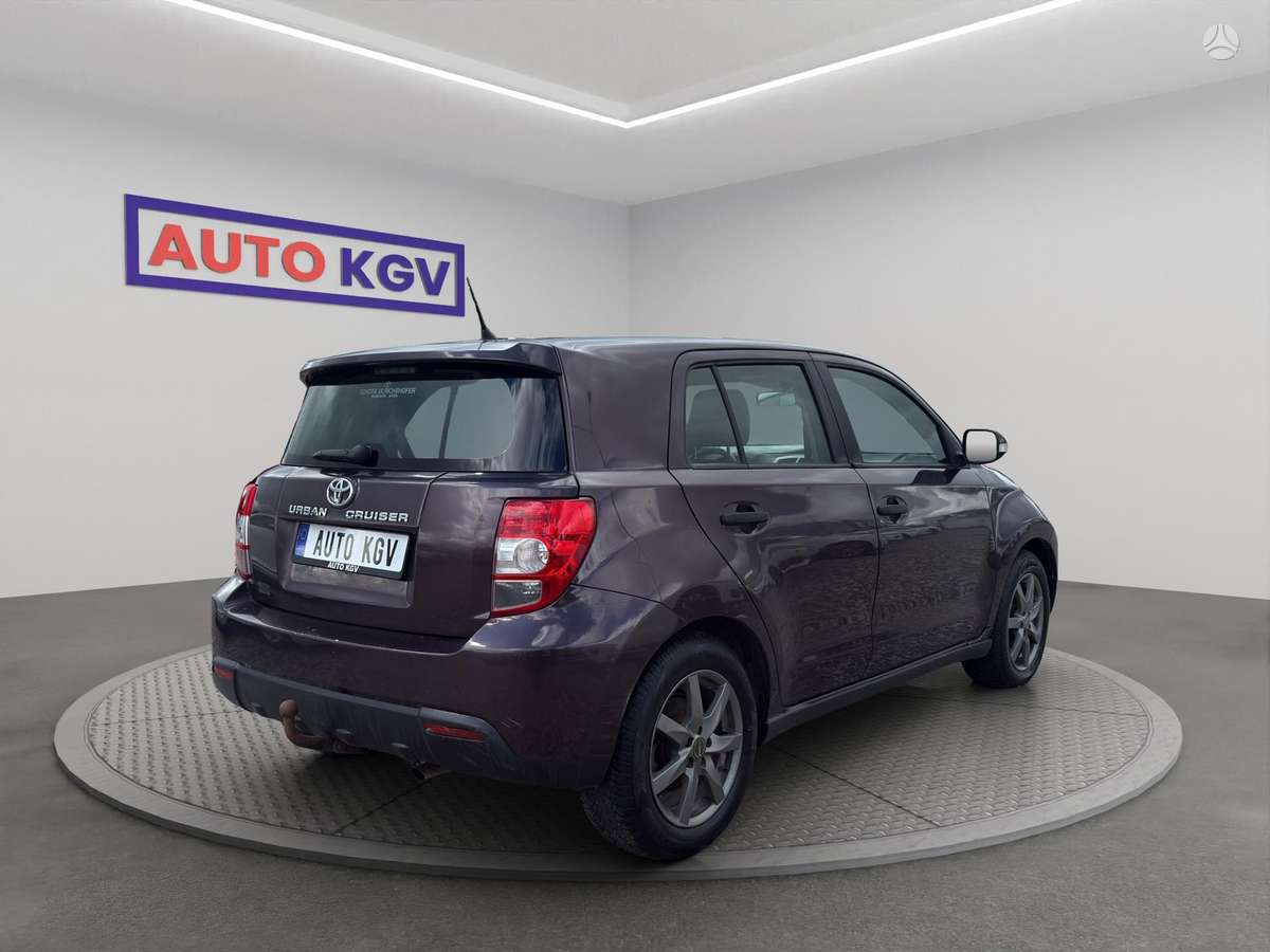 Toyota Urban 2009 — photo 5