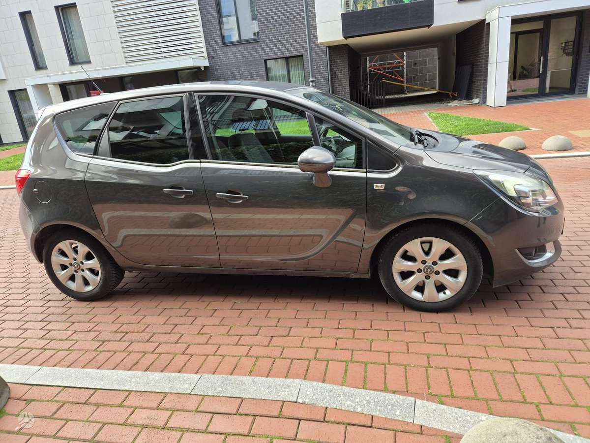 Opel Meriva 2014 — photo 8