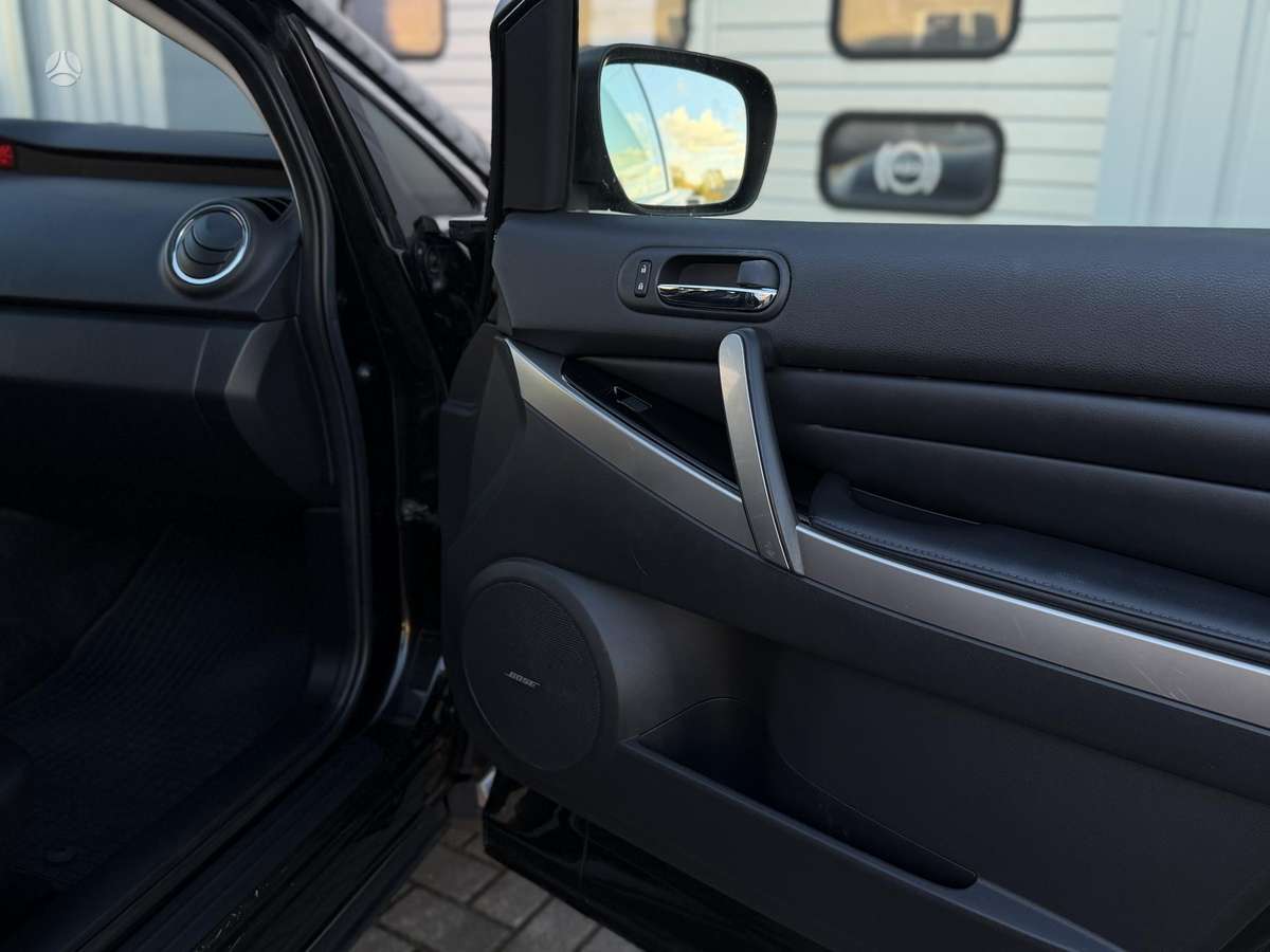 Mazda CX-7 2010 — photo 15