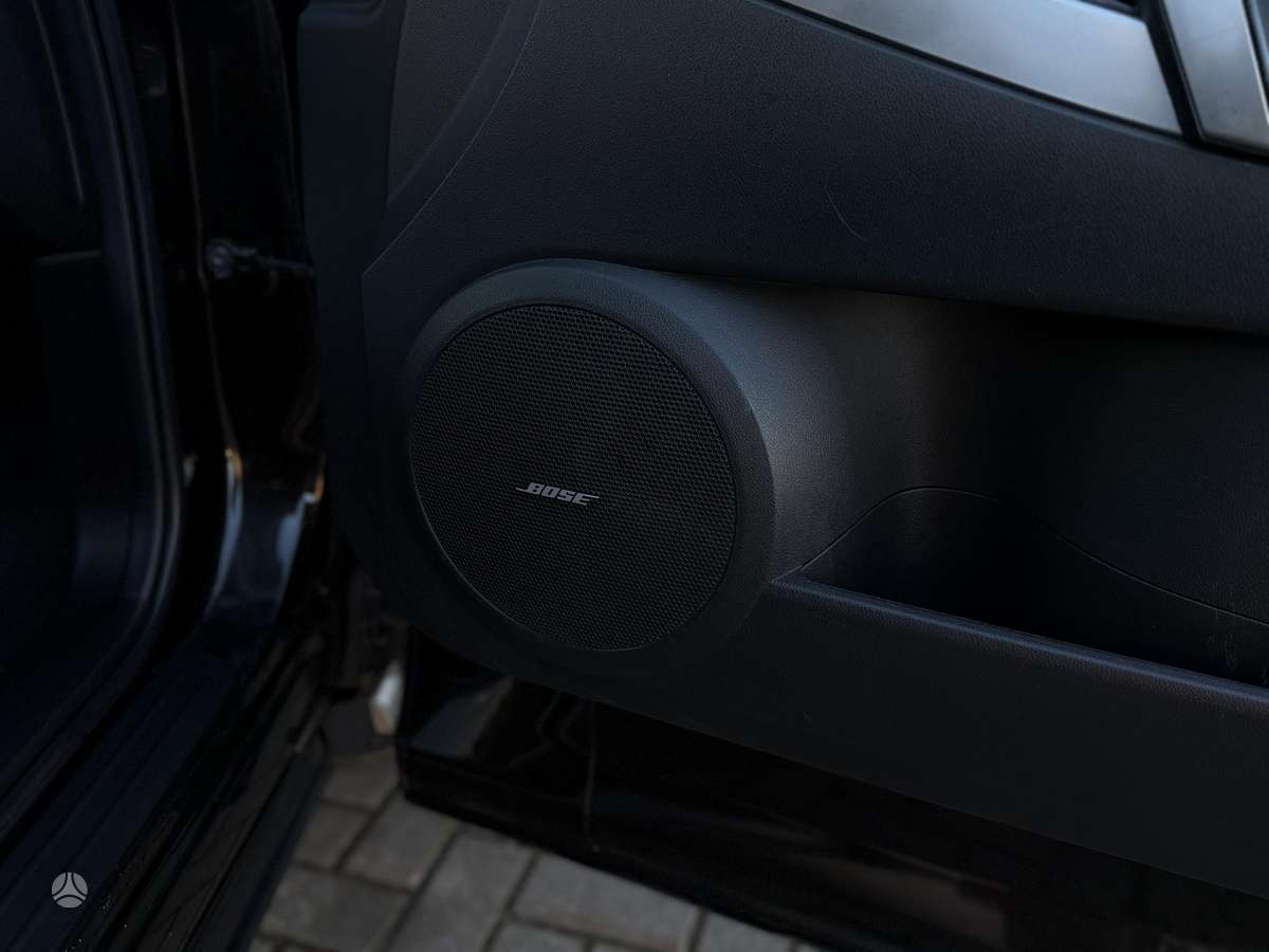 Mazda CX-7 2010 — photo 19
