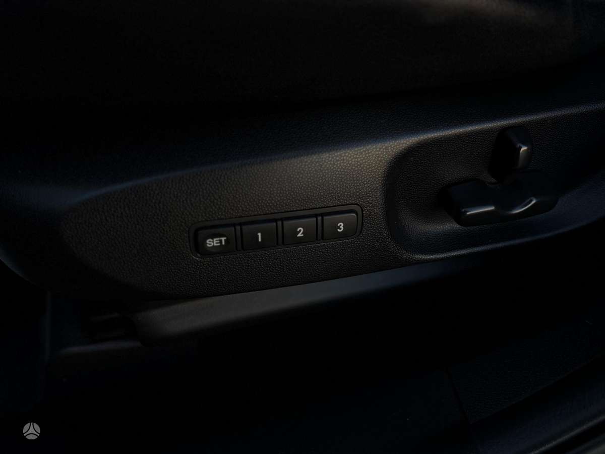 Mazda CX-7 2010 — photo 20