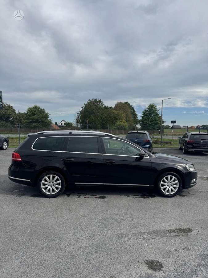 Volkswagen Passat 2011 — engine 1390 cm³, 122 HP (90kW)