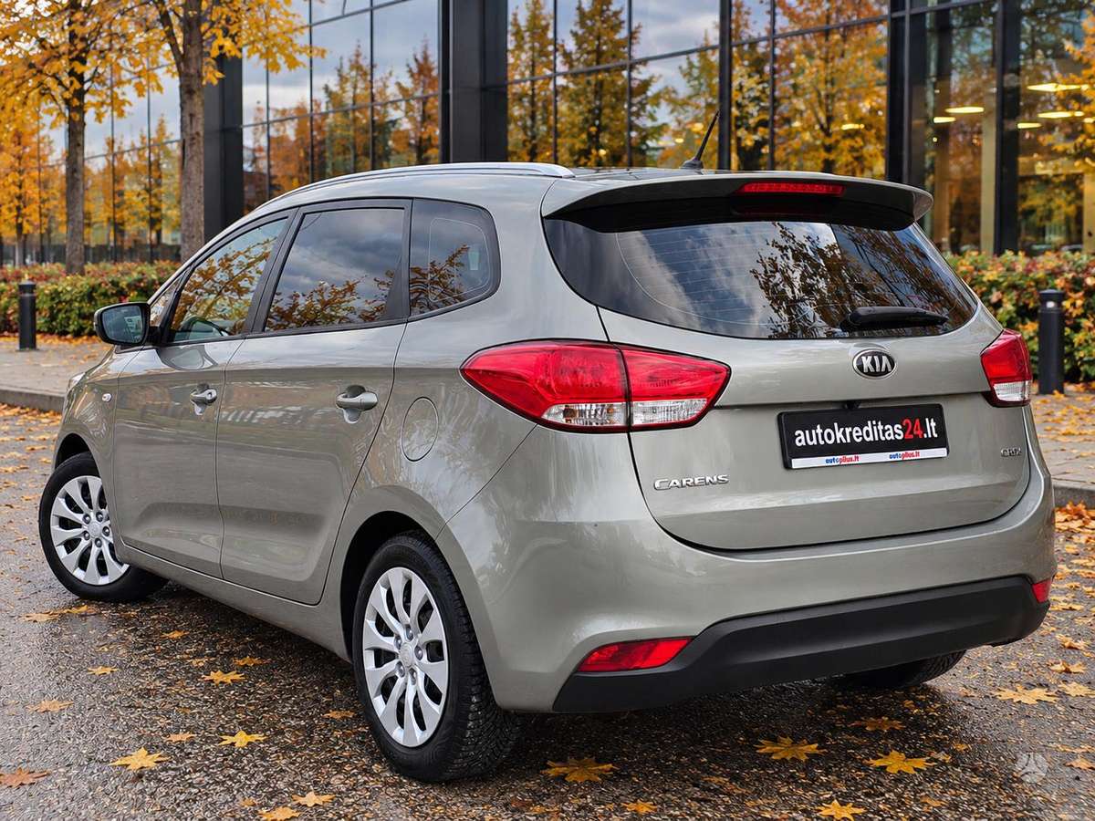 Kia Carens 2013 — photo 11