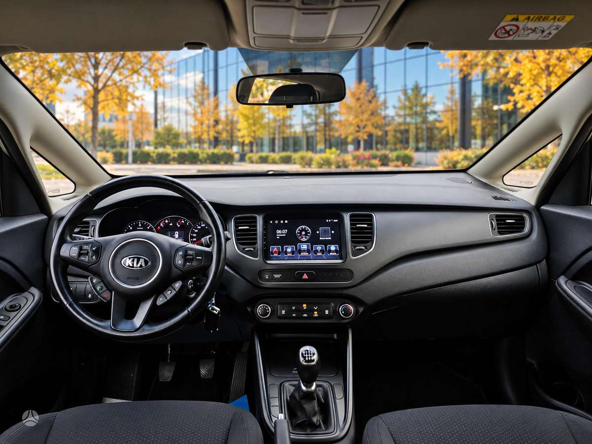 Kia Carens 2013 — photo 12