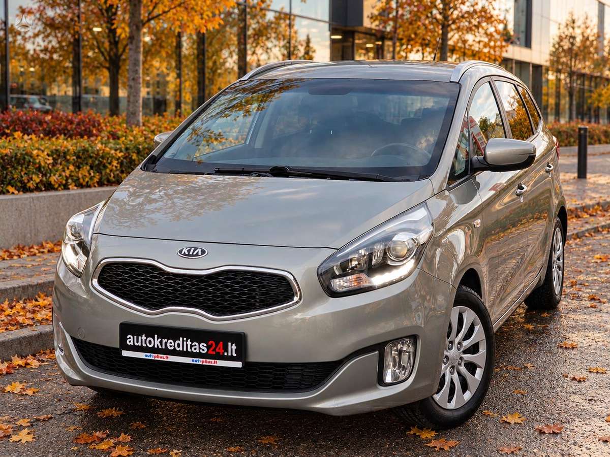 Kia Carens 2013 — interior