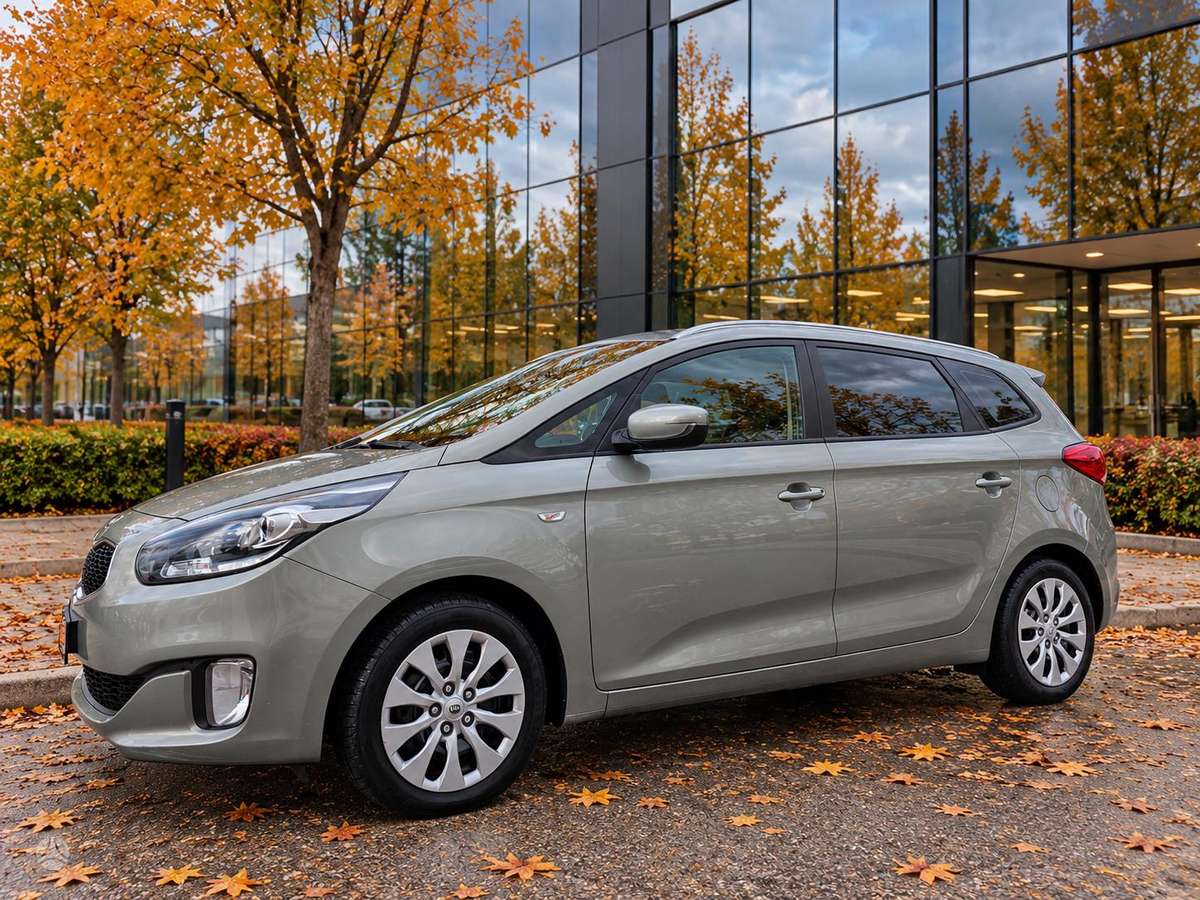 Kia Carens 2013 — photo 5