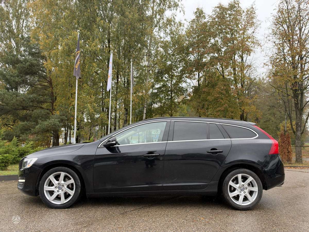 Volvo V60 2014 — photo 10