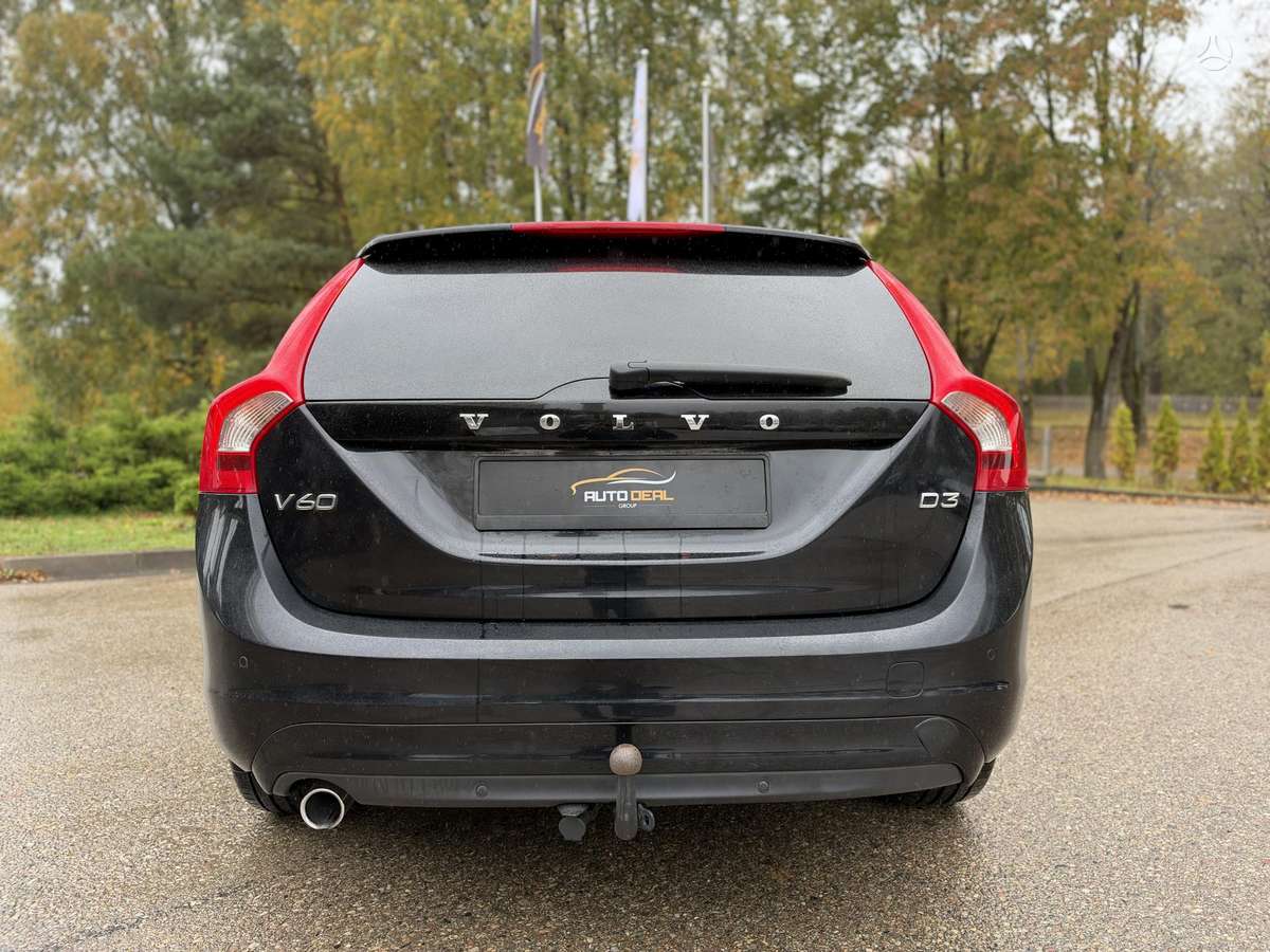 Volvo V60 2014 — photo 12