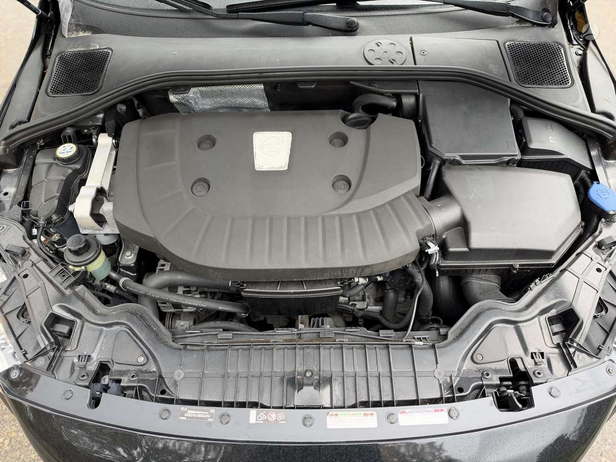 Volvo V60 2014 — photo 24