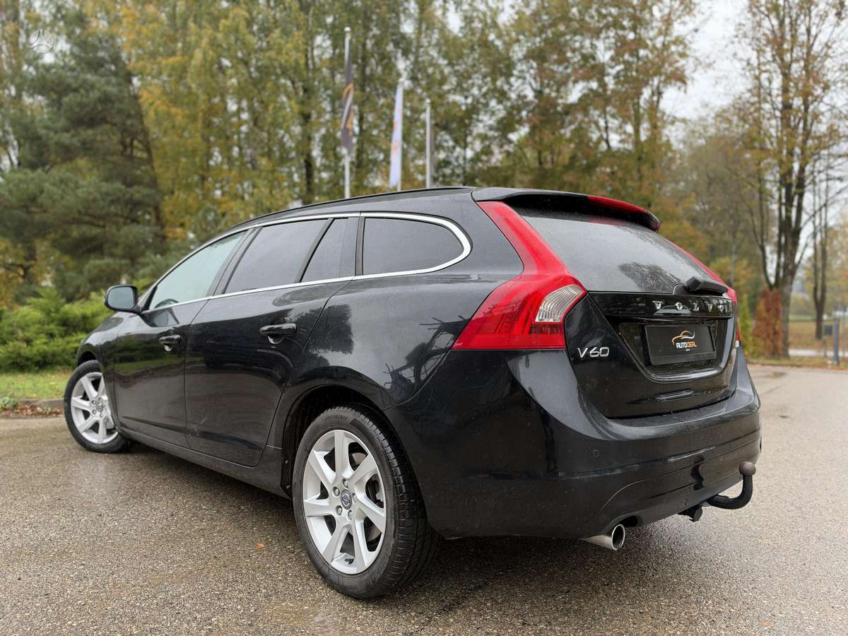 Volvo V60 2014 — photo 7