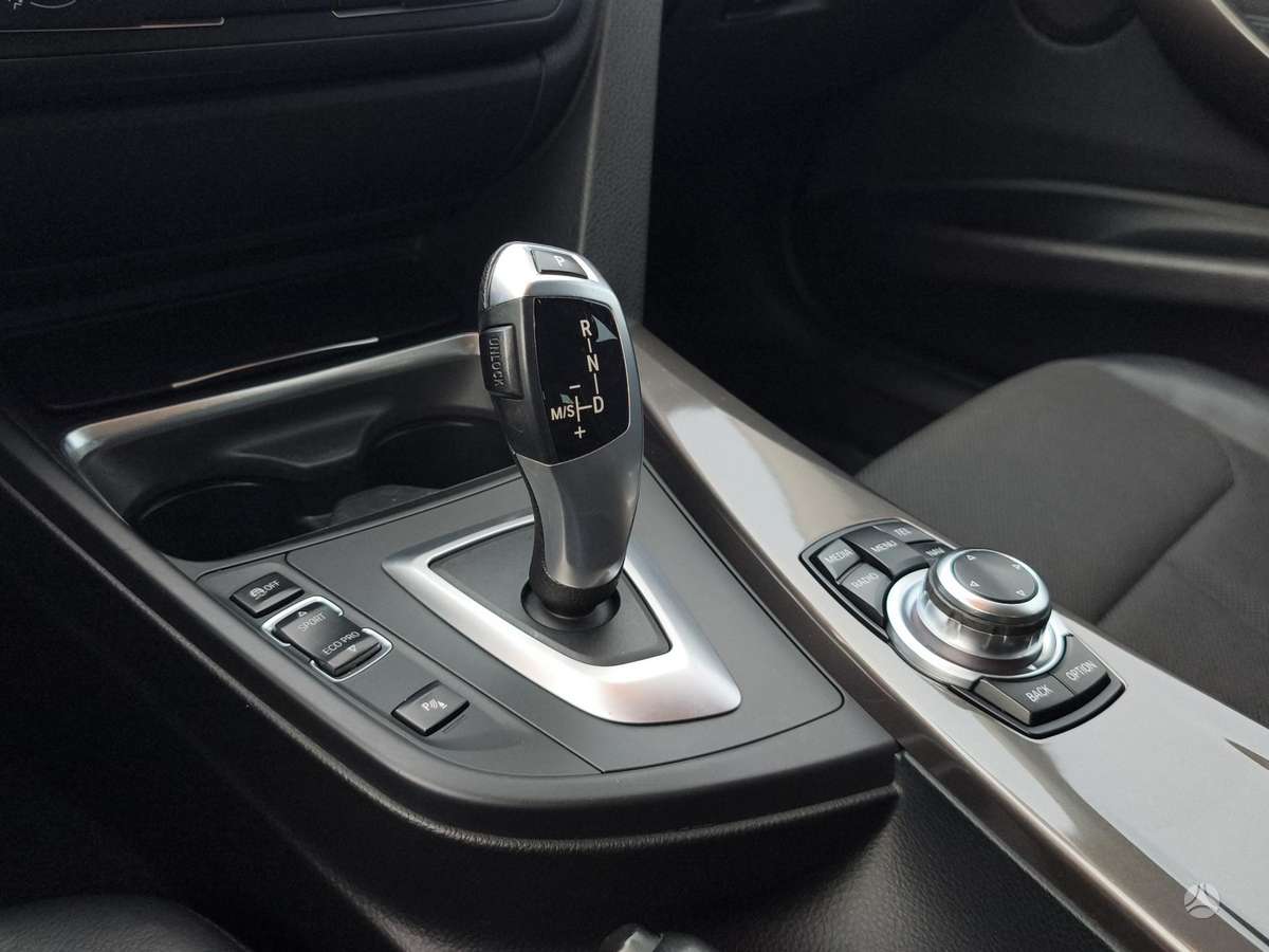 BMW 316 2013 — photo 16