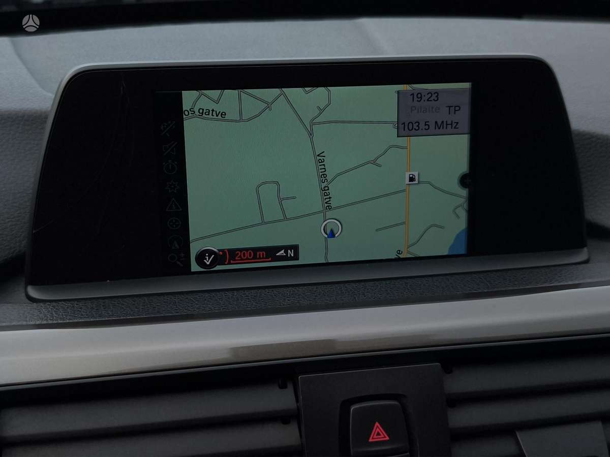 BMW 316 2013 — photo 18