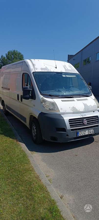 Fiat Ducato 2013 — rear view