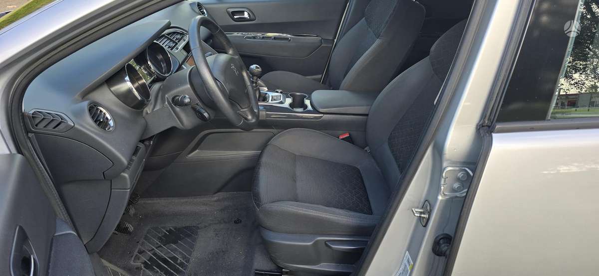 Peugeot 3008 2014 — photo 11