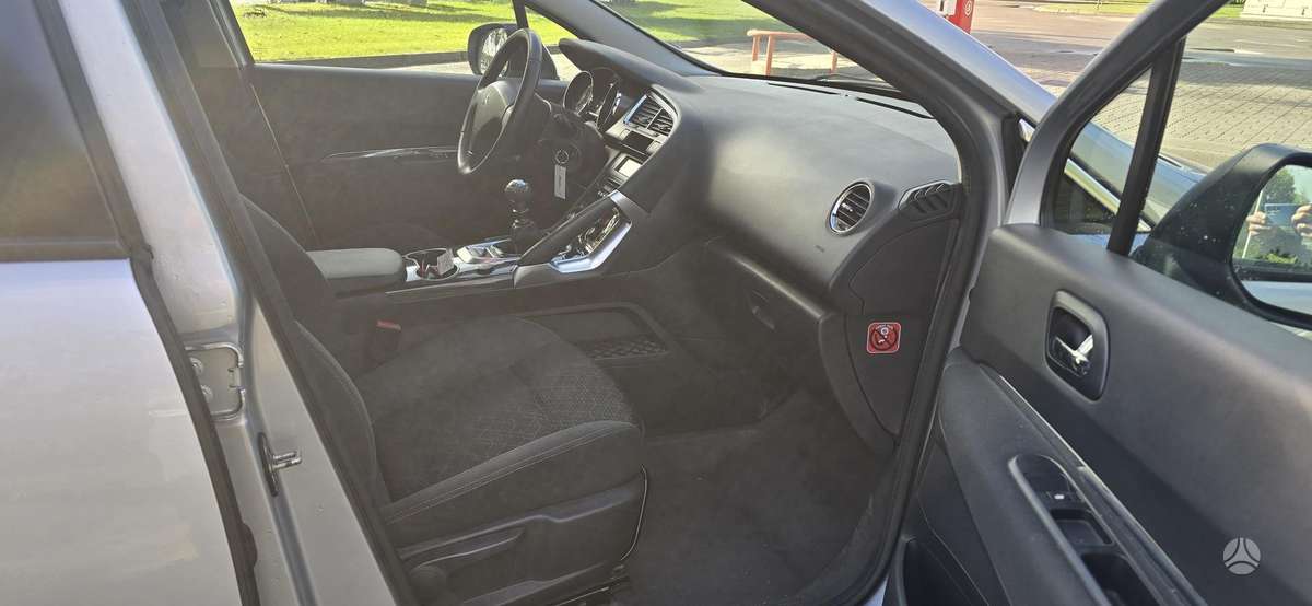 Peugeot 3008 2014 — photo 9