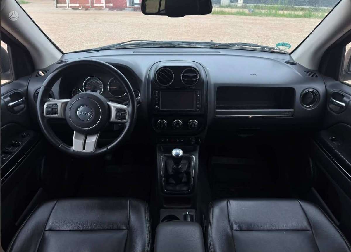 Jeep Compass 2013 — photo 6