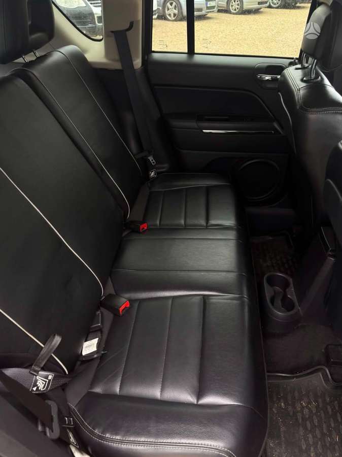 Jeep Compass 2013 — photo 8