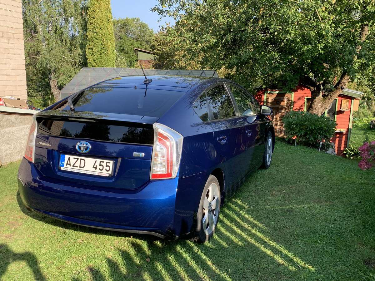 Toyota Prius 2010 — двигун 1800 cm³