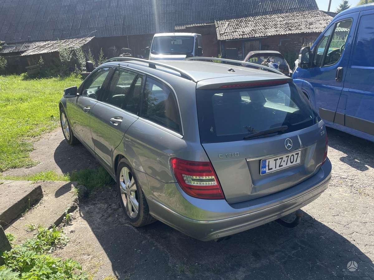 Mercedes-Benz C180 2013 — engine 2100 cm³, 120 HP (88kW)