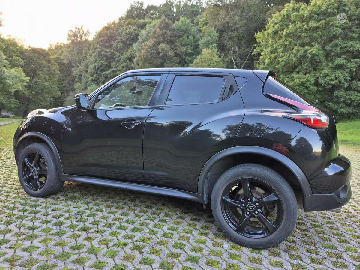 Nissan Juke 2015 — engine 1598 cm³, 117 HP (86kW)