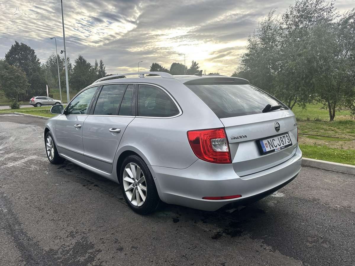 Skoda Superb 2015 — engine 1598 cm³, 105 HP (77kW)