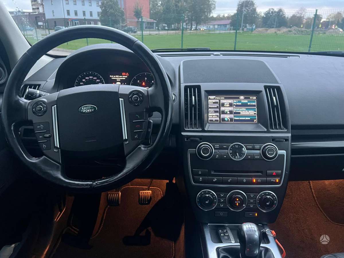 Land Rover 2013 — photo 9
