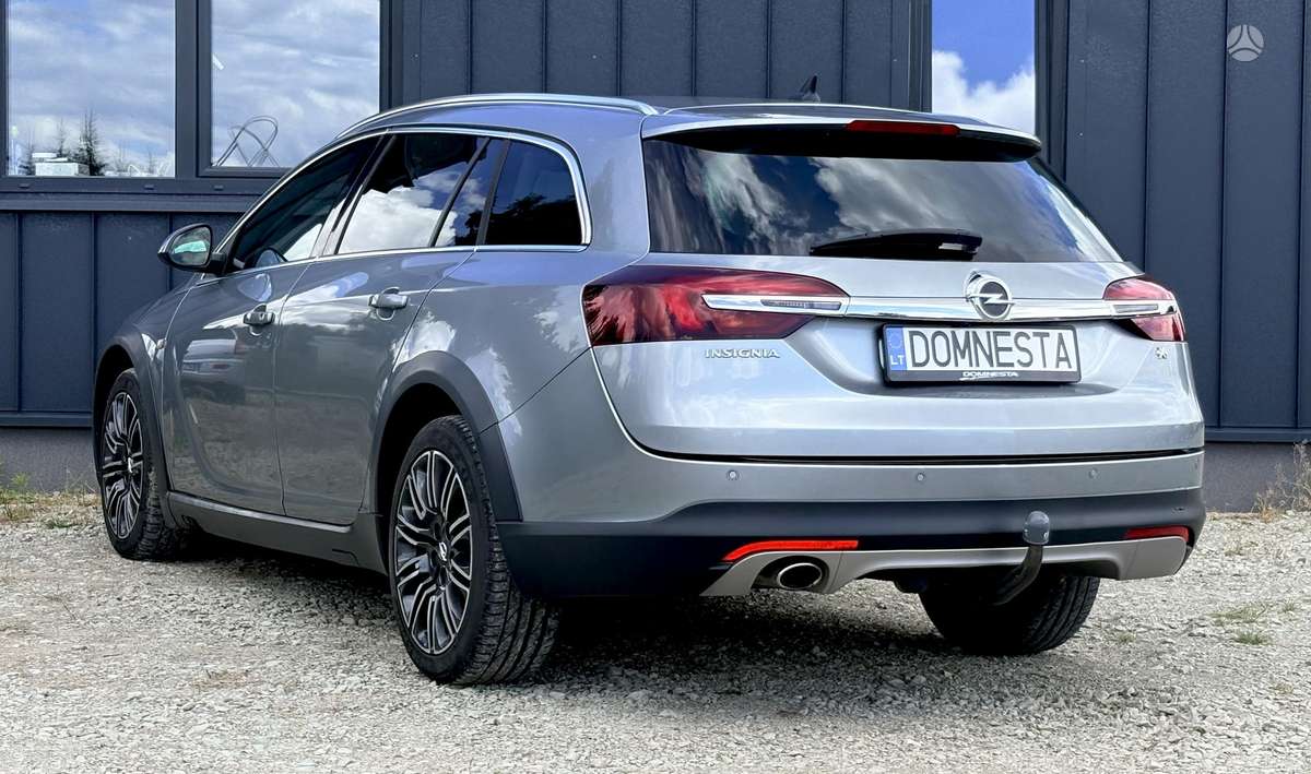 Opel Insignia 2013 — interior