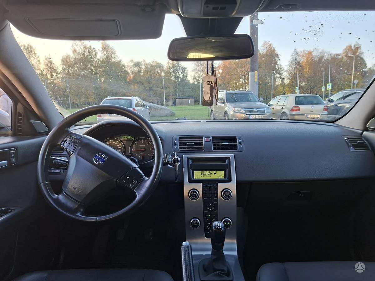 Volvo V50 2008 — photo 7