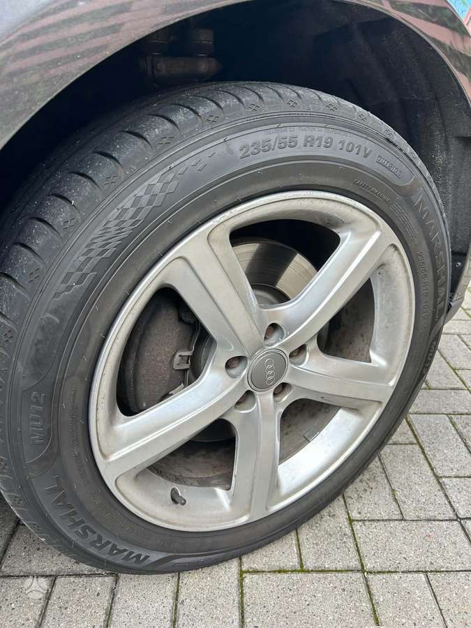 Audi Q5 2008 — photo 9