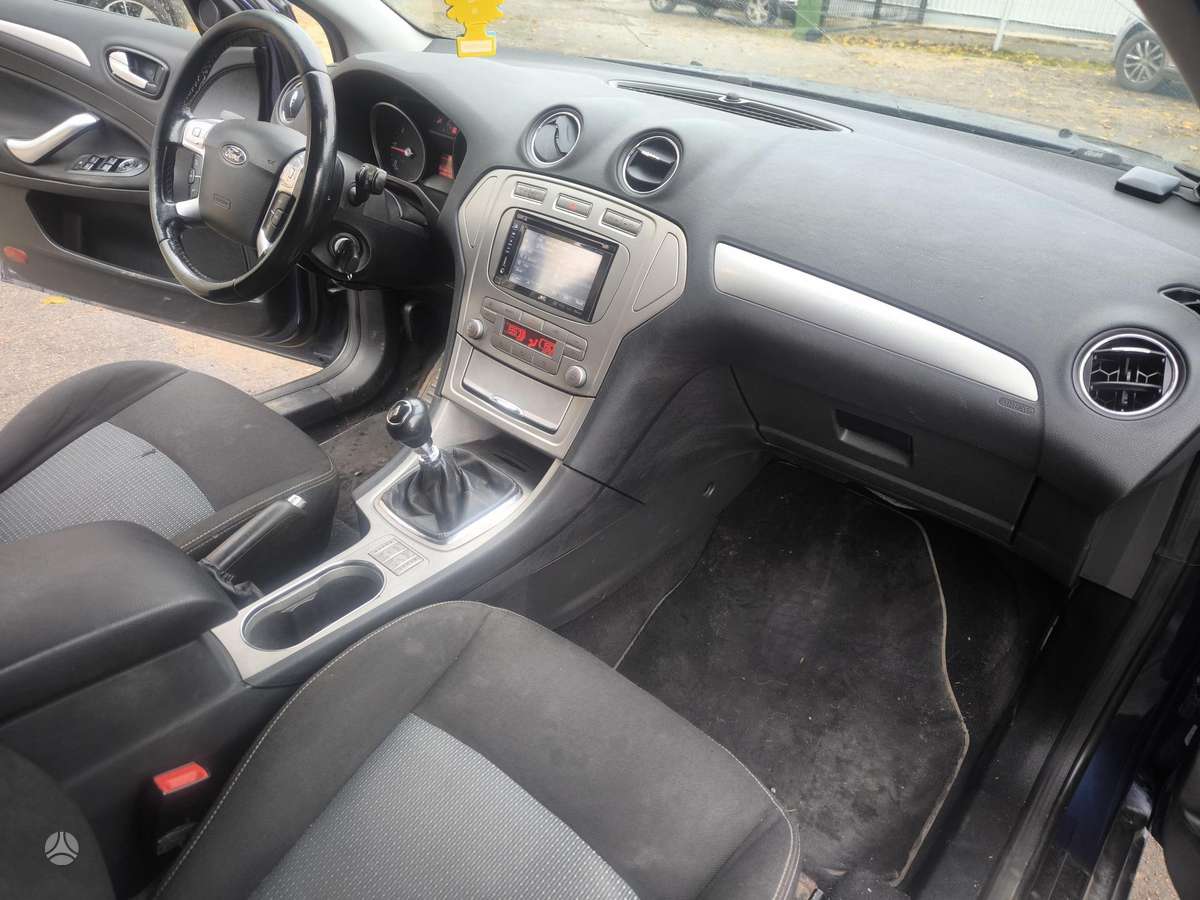 Ford Mondeo 2009 — photo 10