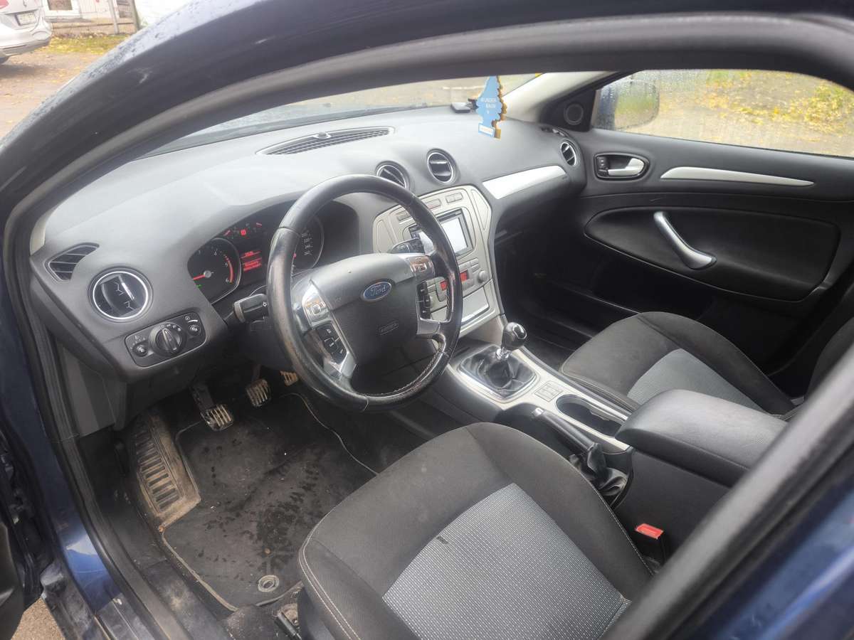 Ford Mondeo 2009 — photo 9