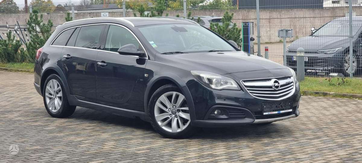 Opel Insignia 2014 — photo 10