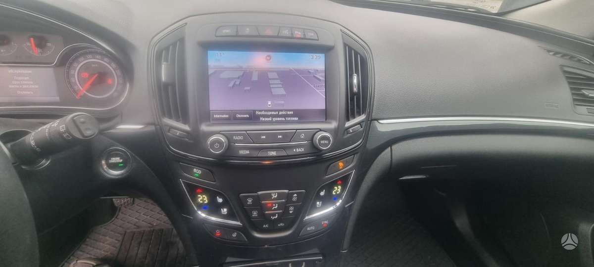 Opel Insignia 2014 — photo 17