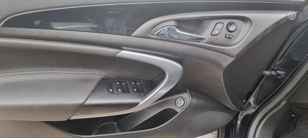 Opel Insignia 2014 — photo 18