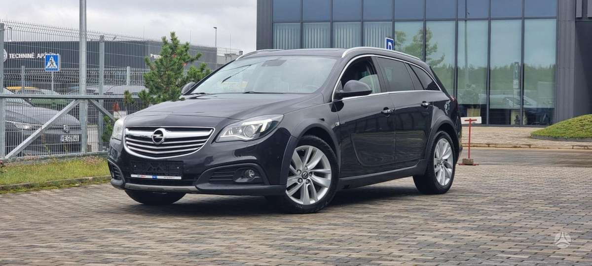 Opel Insignia 2014 — interior