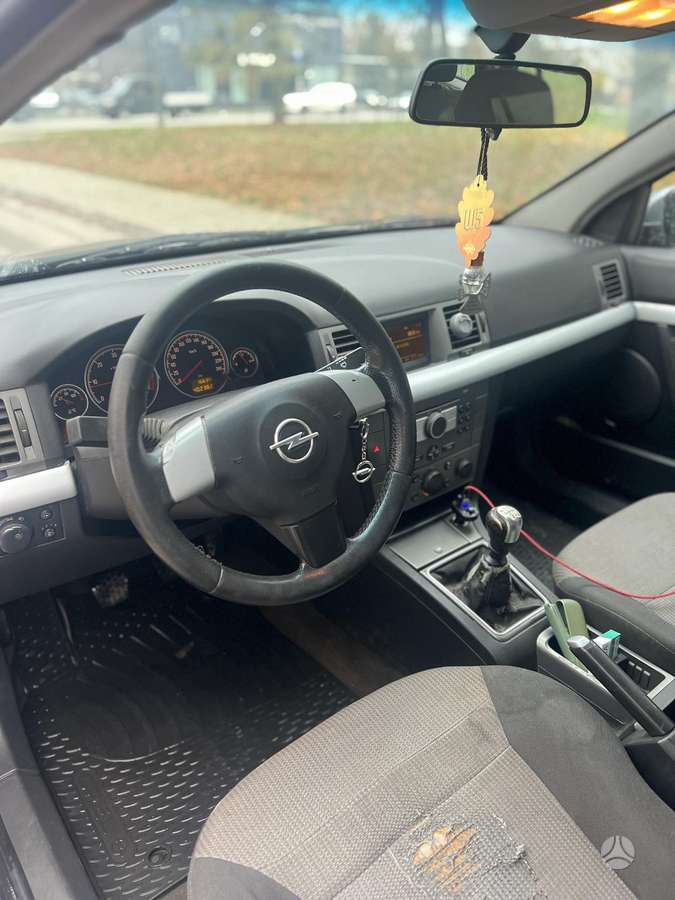 Opel Vectra 2005 — photo 5