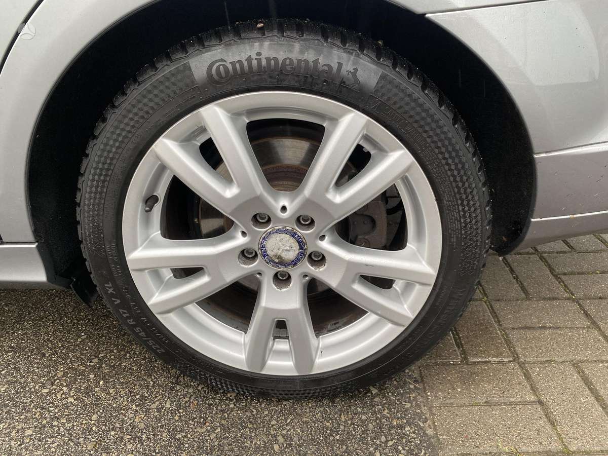 Mercedes-Benz C220 2009 — photo 14