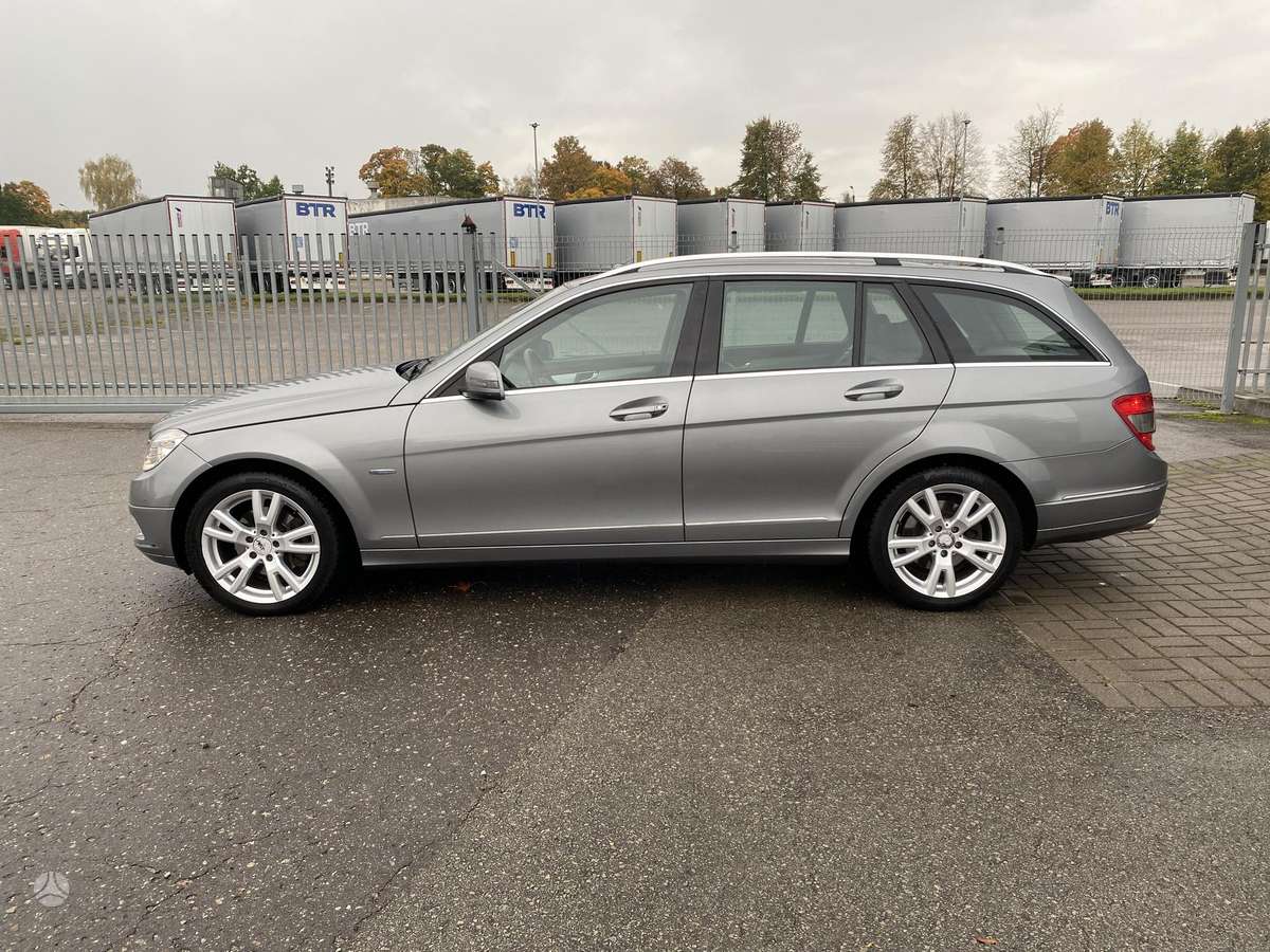 Mercedes-Benz C220 2009 — photo 6