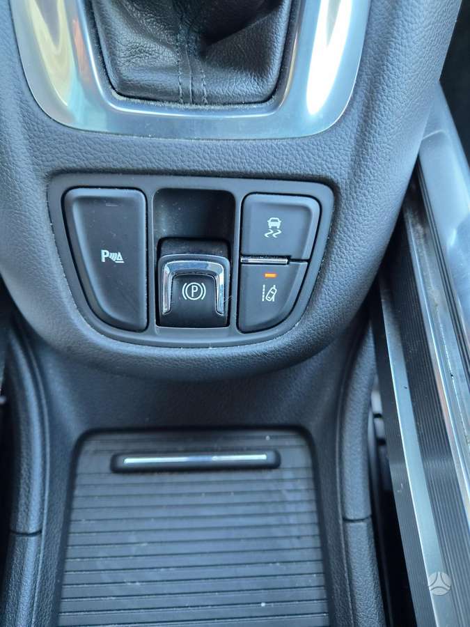 Opel Zafira 2014 — photo 14