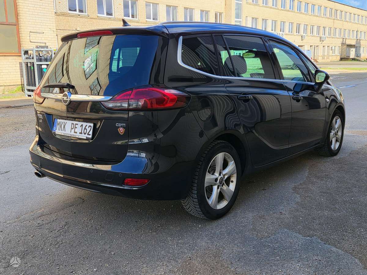 Opel Zafira 2014 — engine 1956 cm³, 165 HP (121kW)