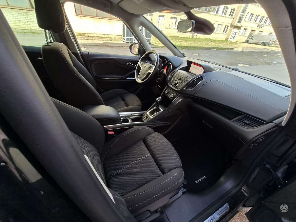 Opel Zafira 2014 — photo 5