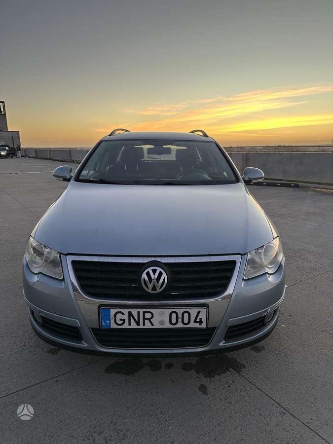 Volkswagen Passat 2007 — rear view