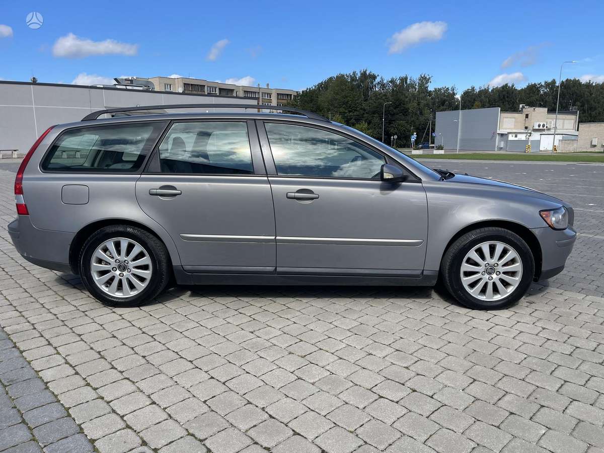 Volvo V50 2006 — photo 10
