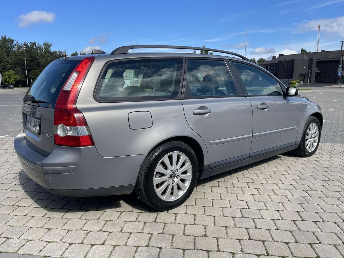 Volvo V50 2006 — photo 11