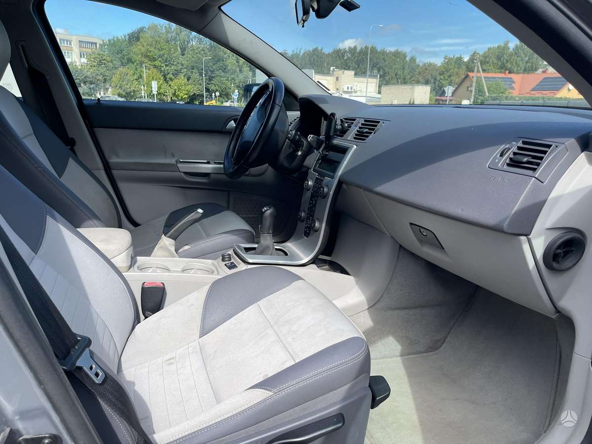 Volvo V50 2006 — photo 20