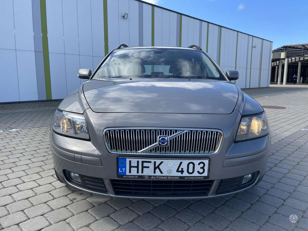 Volvo V50 2006 — photo 8