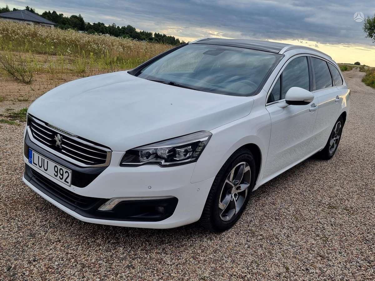 Peugeot 508 2015 — салон
