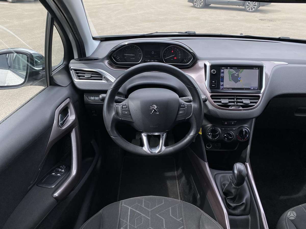 Peugeot 2008 2015 — photo 5
