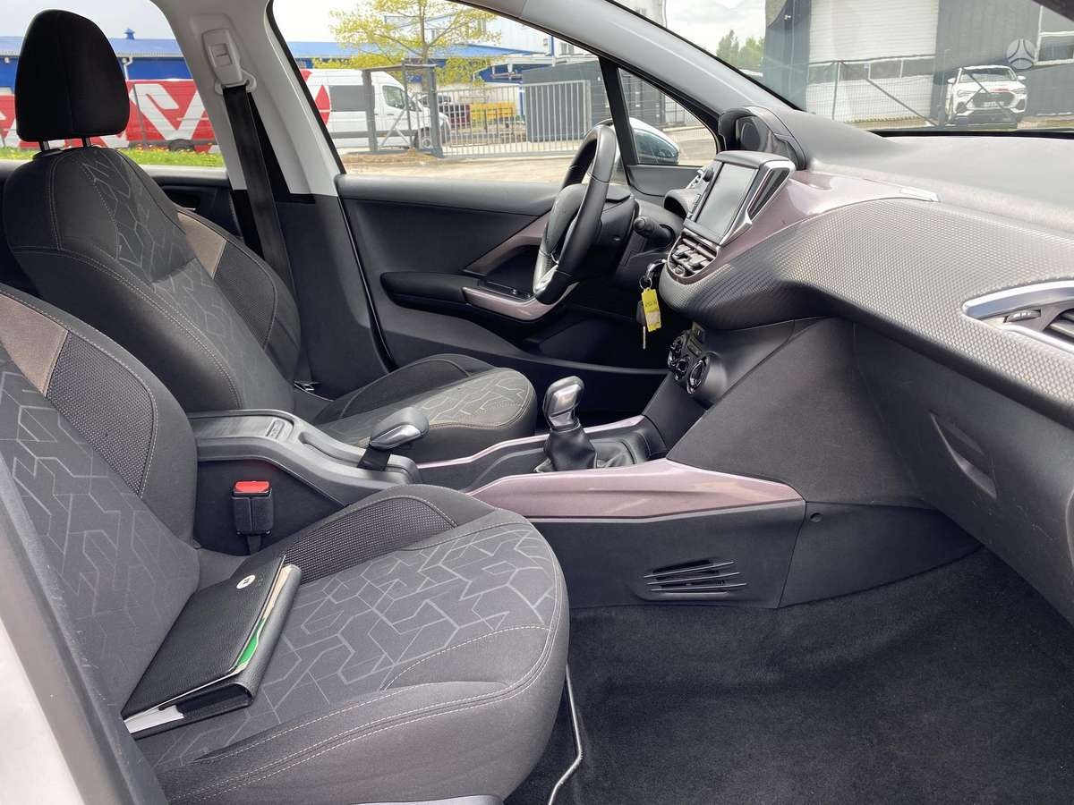Peugeot 2008 2015 — photo 6